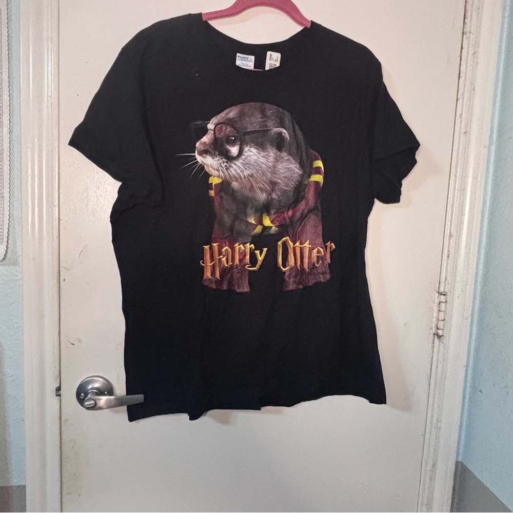 Black Harry Otter Graphic T-Shirt